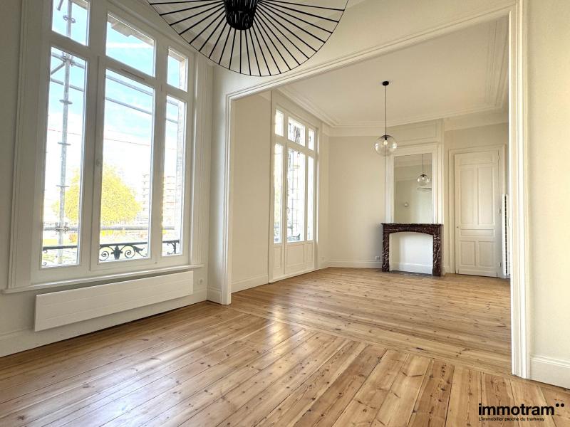 Achat Appartement Lille tramway Gare Lille Flandres - ref VA26117 - 1